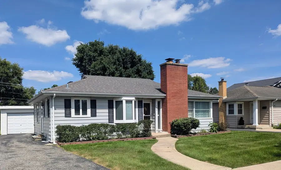 189 E Madison Street, Elmhurst, IL 60126 - #2