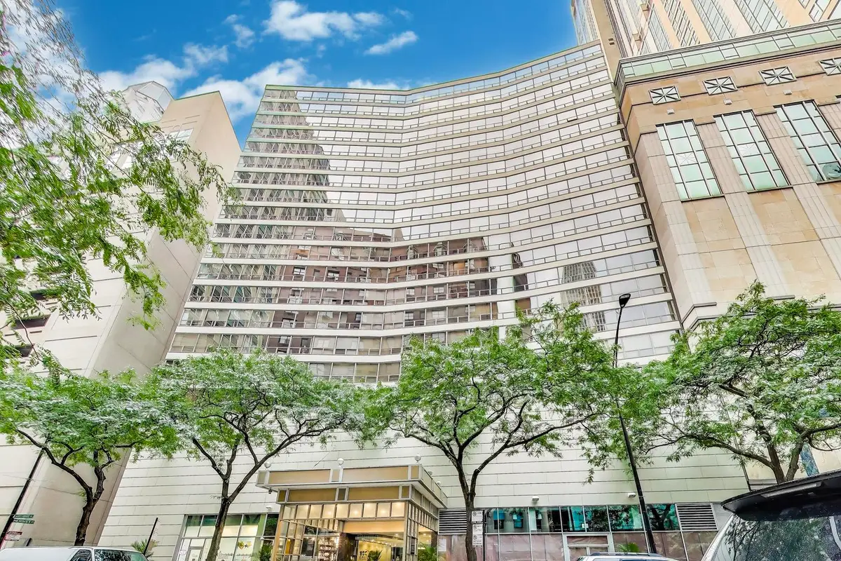 110 E Delaware Place #1402, Chicago, IL 60611 - #1