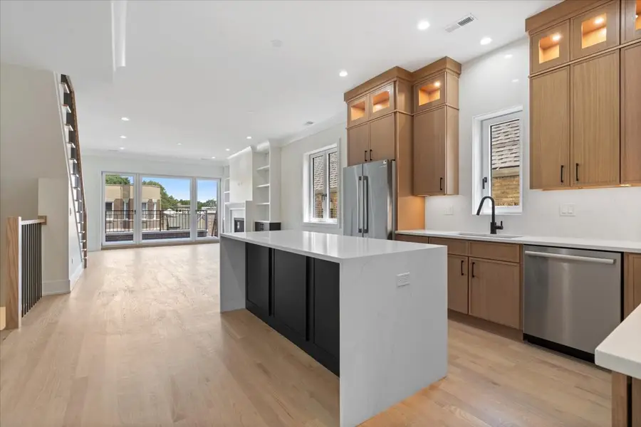 2023 W Augusta Boulevard #3W, Chicago, IL 60622 - #2