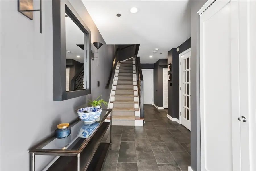 Address Withheld By Seller, Chicago, IL 60657 - #2