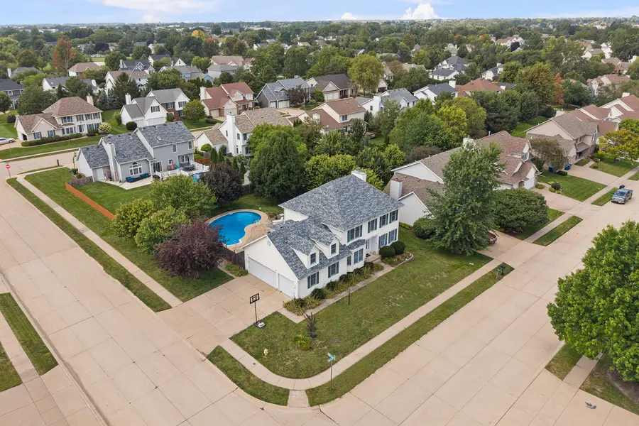 4816 Norfolk Place, Bettendorf, IA 52722 - #3