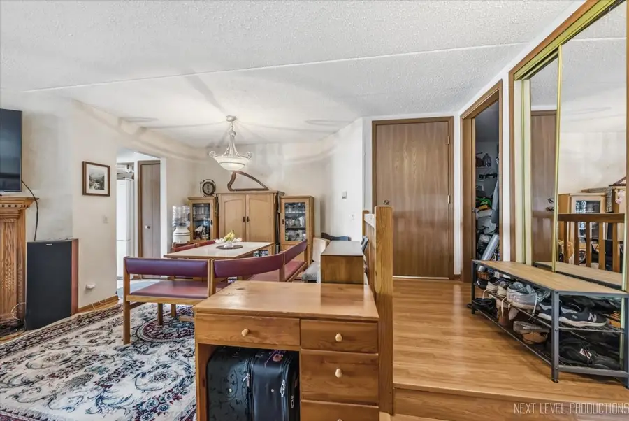 457 Valley Drive #202, Naperville, IL 60563 - #2