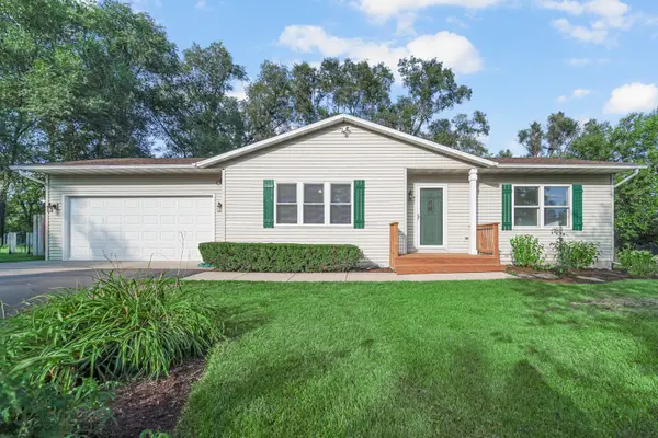 112 Cass Street, Spring Grove, IL 60081