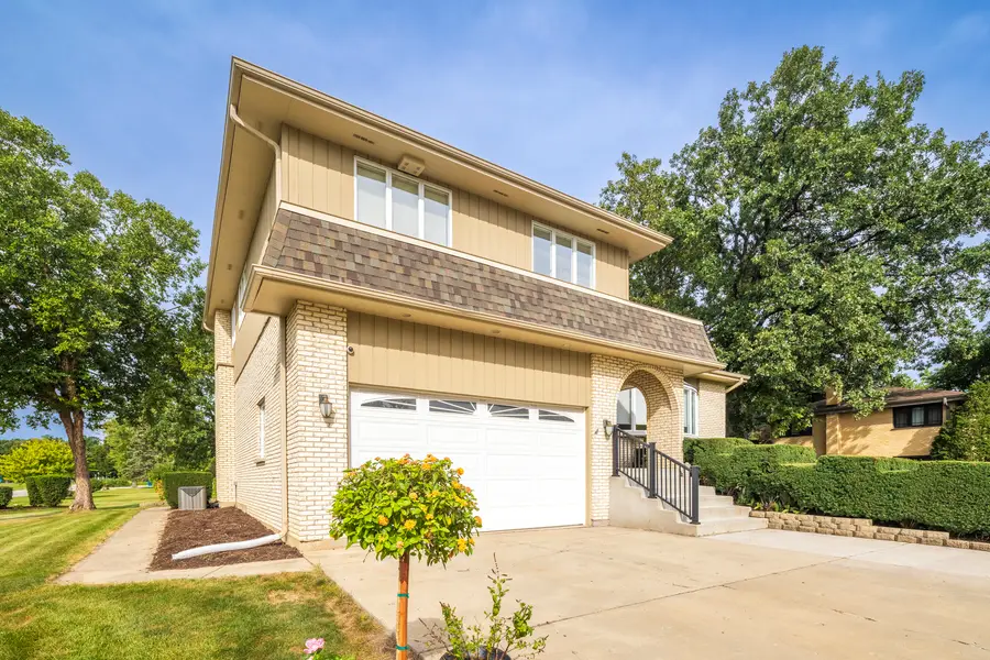 200 N Maple Street, Addison, IL 60101 - #2