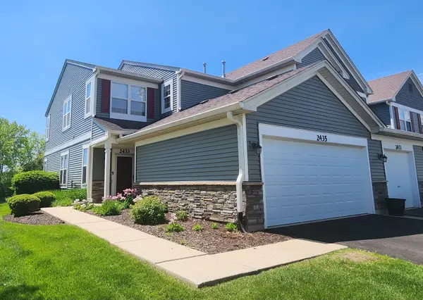 2435 Golf Ridge Circle #2435, Naperville, IL 60563