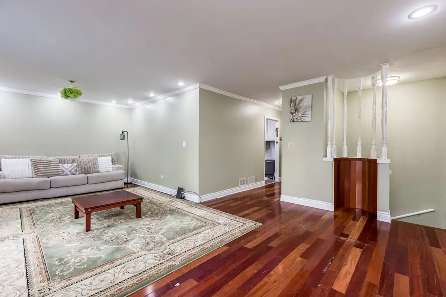6126 N Francisco Avenue #1, Chicago, IL 60659 - #2