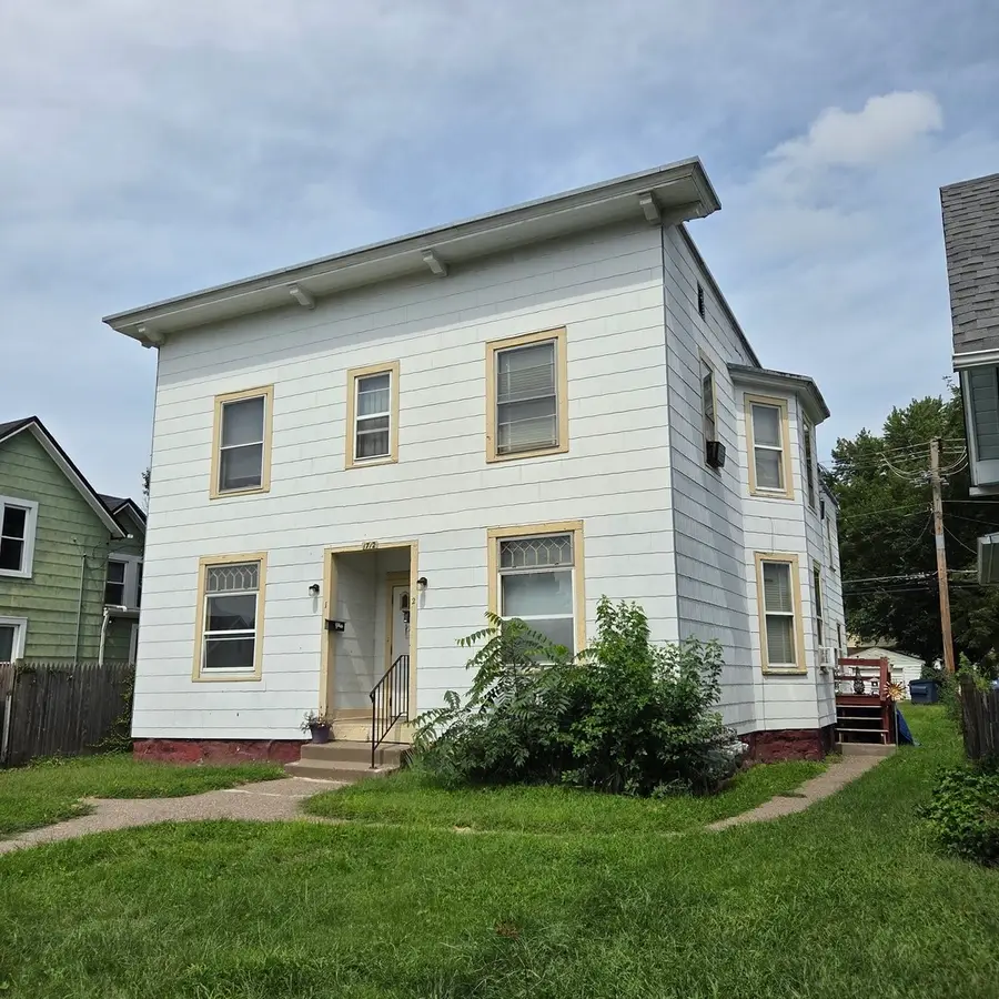 1712 W 7th Street, Davenport, IA 52802 - #2