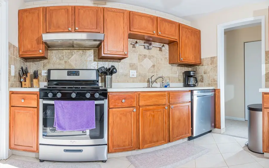 248 Hood Court, Bartlett, IL 60103 - #3