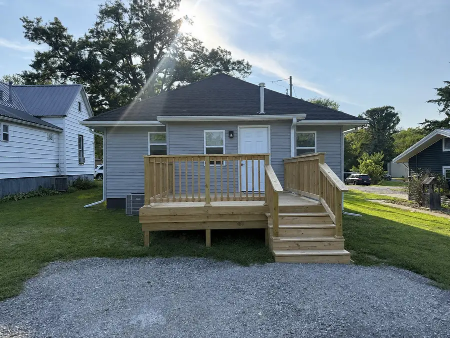210 N East Street, Du Quoin, IL 62832 - #2