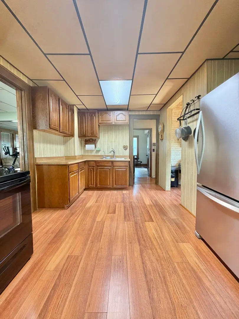 114 E Lake Street, Ashkum, IL 60911 - #2