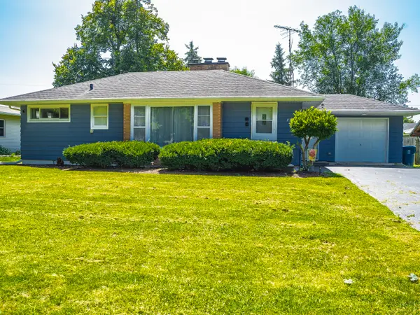 2301 Sweetbriar Street, Crest Hill, IL 60403