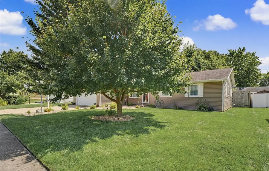 1044 Pinecrest Drive, Rantoul, IL 61866 - #2