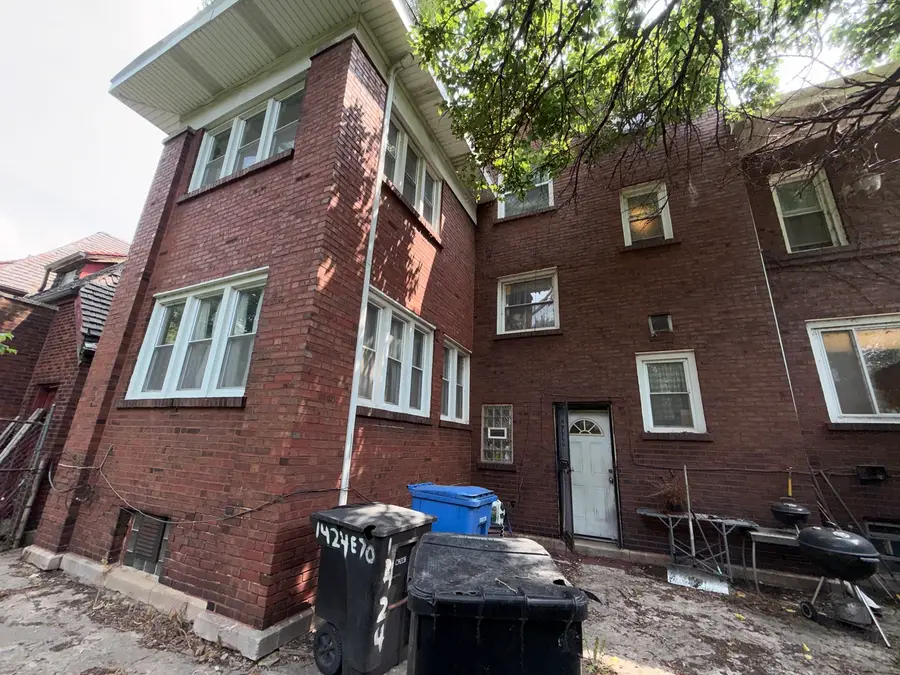 7022 S Constance Avenue, Chicago, IL 60649 - #2
