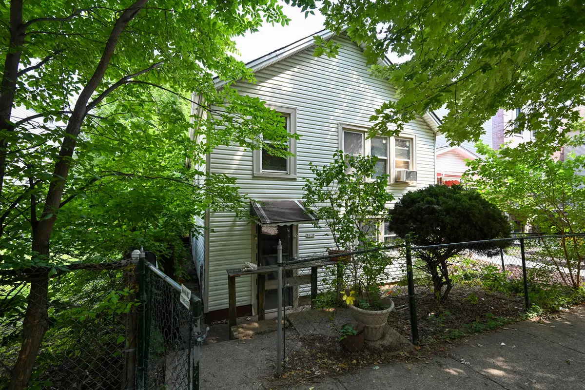 2638 W Medill Avenue, Chicago, IL 60647 - #1