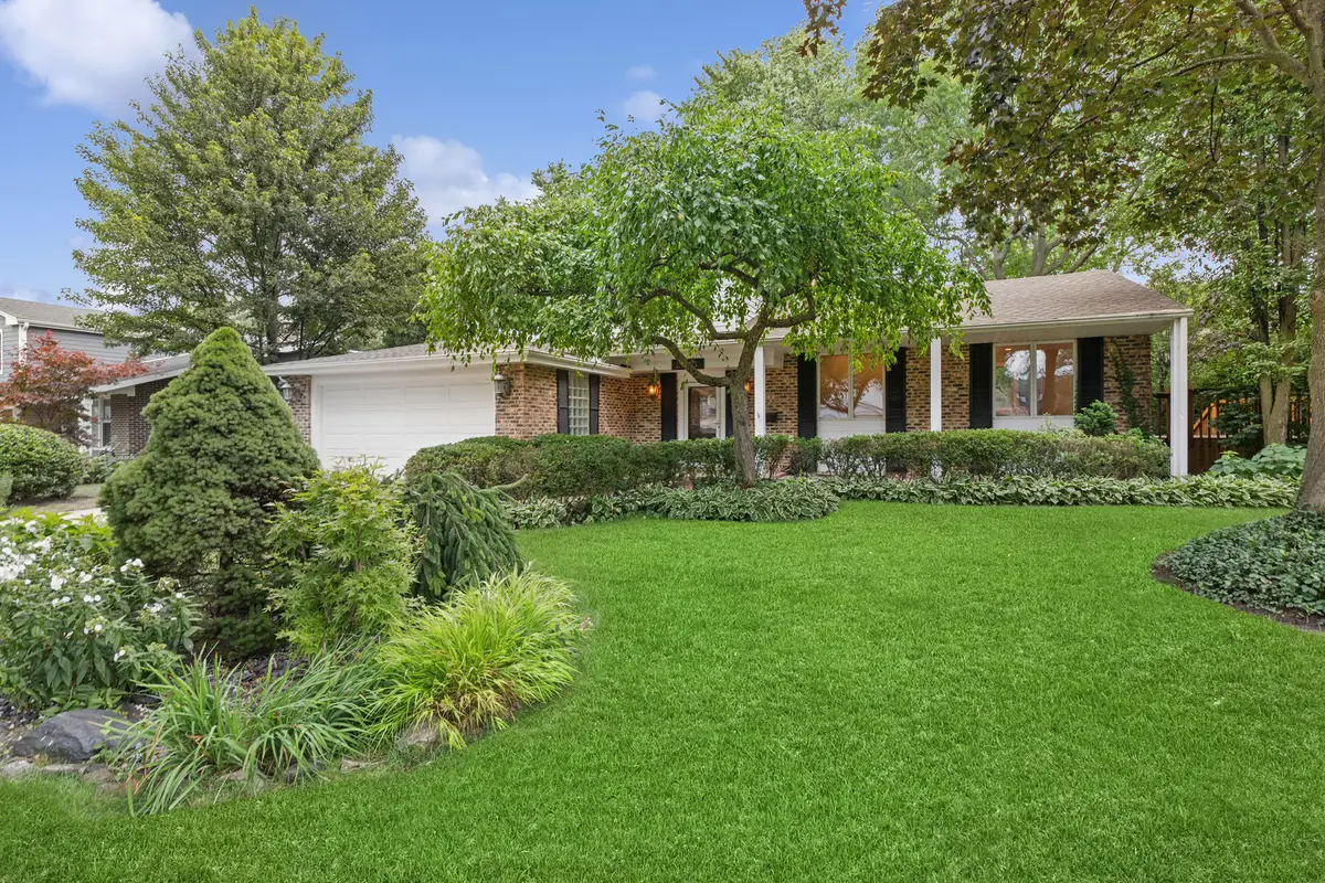 2415 Happy Hollow Road, Glenview, IL 60026 - #1