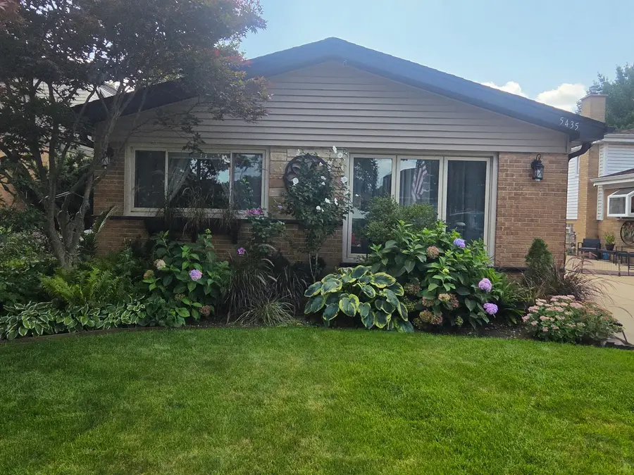5435 Reba Street, Morton Grove, IL 60053 - #2