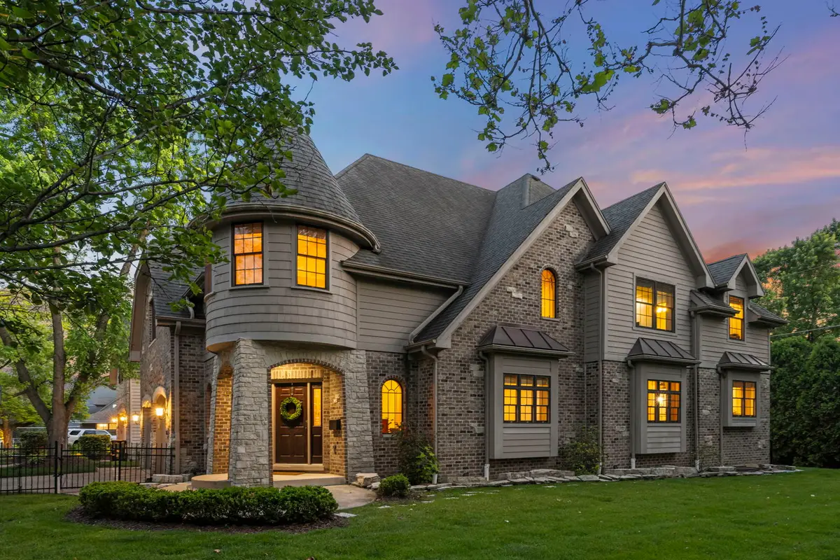 605 Thornwood Drive, Naperville, IL 60540 - #1