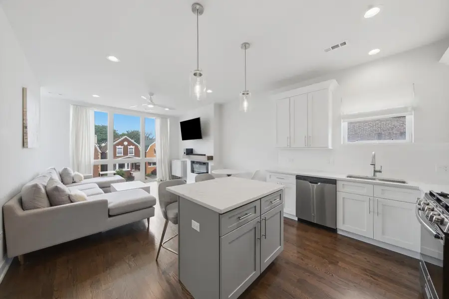 6606 S University Avenue #2, Chicago, IL 60637 - #2
