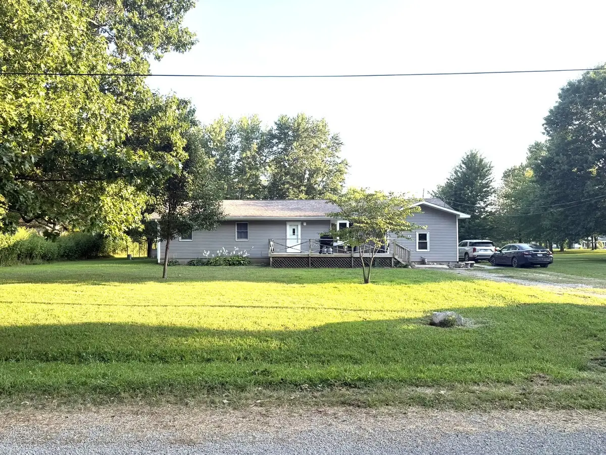 6044 Mccarty Road, Kinmundy, IL 62854 - #1