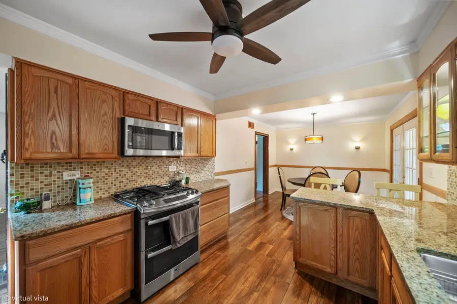 3884 Woodlawn Avenue, Gurnee, IL 60031 - #3