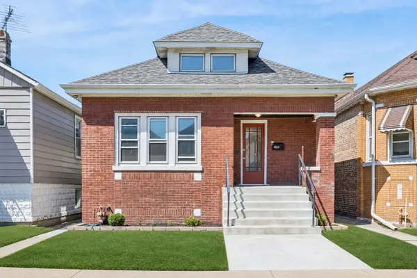 4824 S Tripp Avenue, Chicago, IL 60632