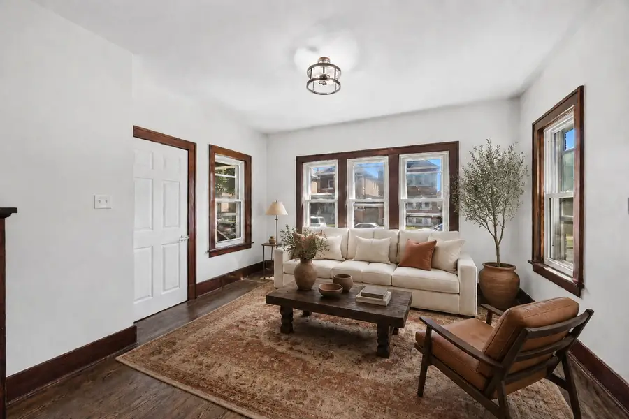 4824 S Tripp Avenue, Chicago, IL 60632 - #2