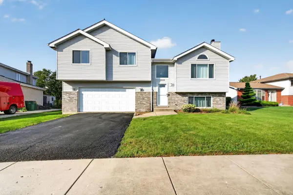 16654 W Sioux Drive, Lockport, IL 60441