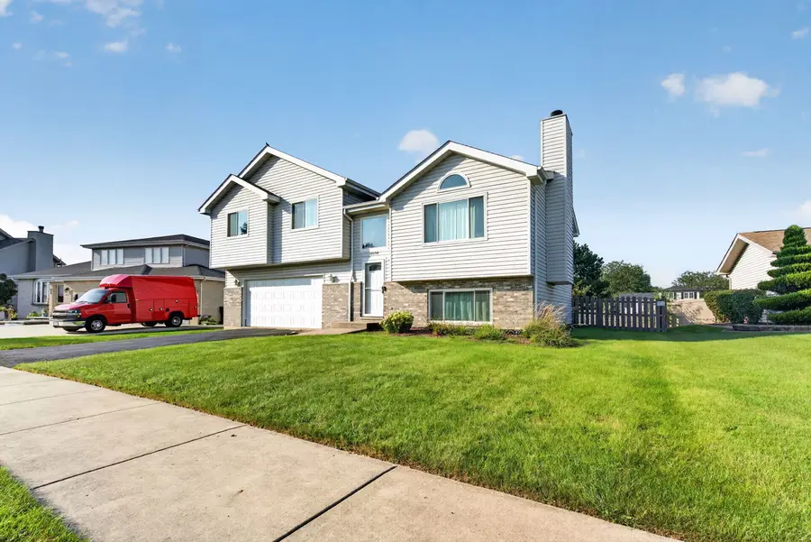 16654 W Sioux Drive, Lockport, IL 60441 - #2