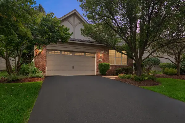 809 Colchester Drive, Oswego, IL 60543