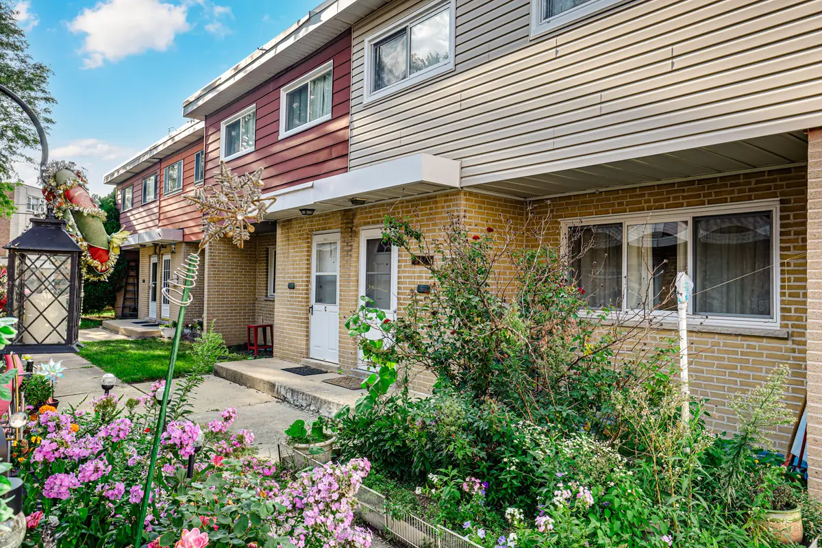 9123 Lamon Avenue N #D, Skokie, IL 60077 - #1