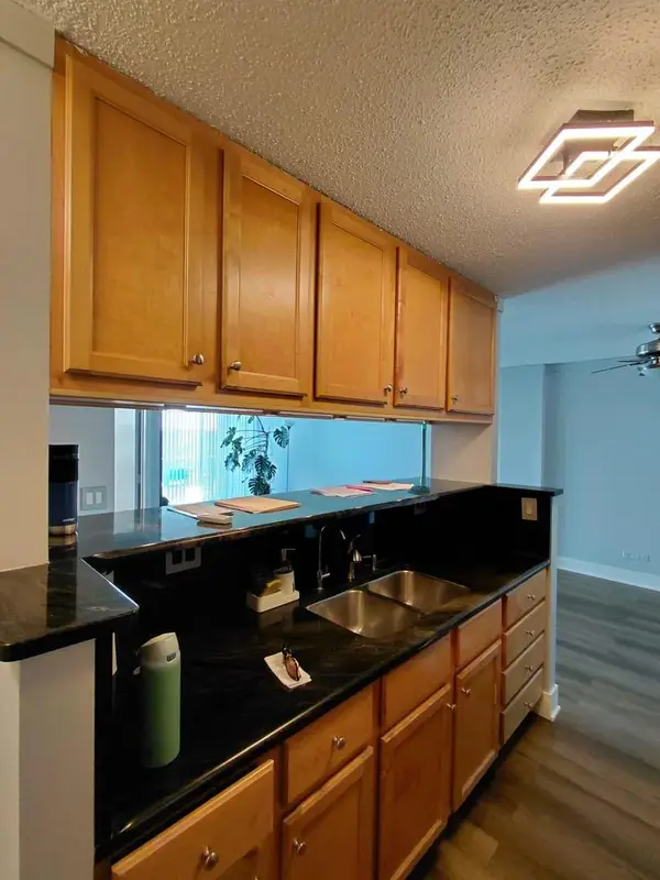 1043 S York Road #610, Bensenville, IL 60106