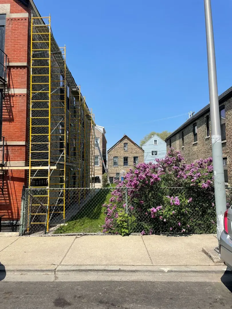 924 W 32nd Place, Chicago, IL 60608 - #1