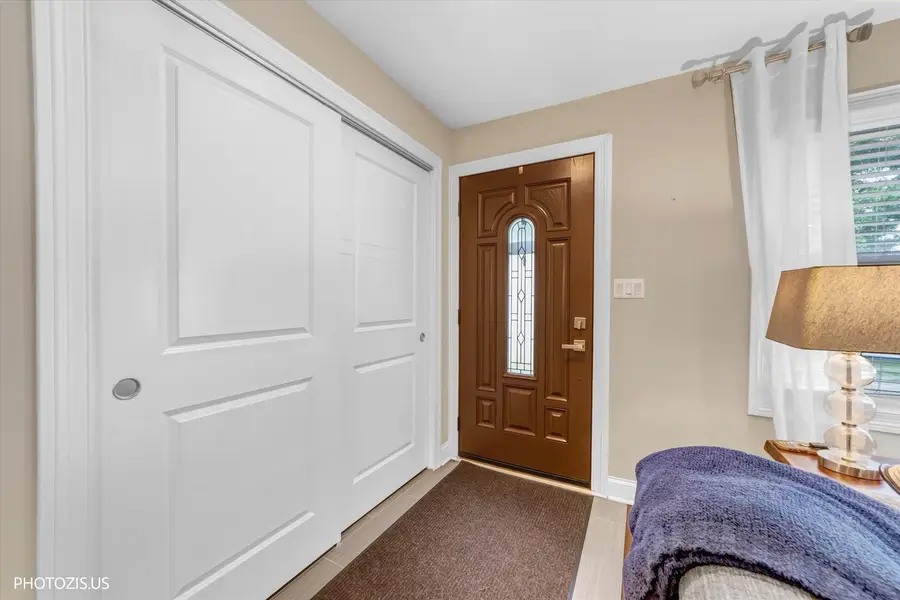 148 Jeffery Lane, Des Plaines, IL 60018 - #3