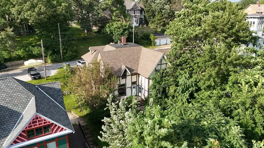 528 W 6th Street, Davenport, IA 52803 - #2