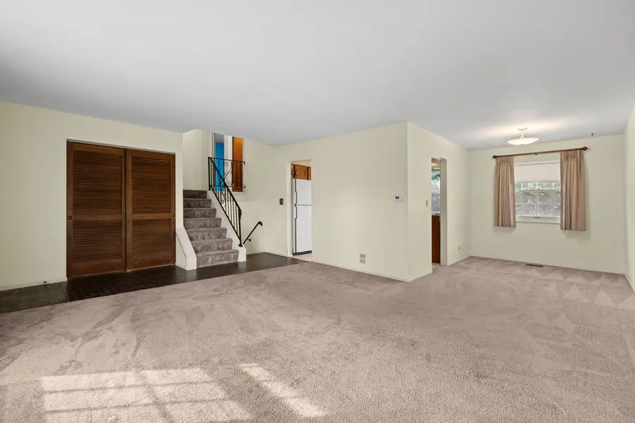 1024 Yorkshire Drive, Hanover Park, IL 60133 - #3
