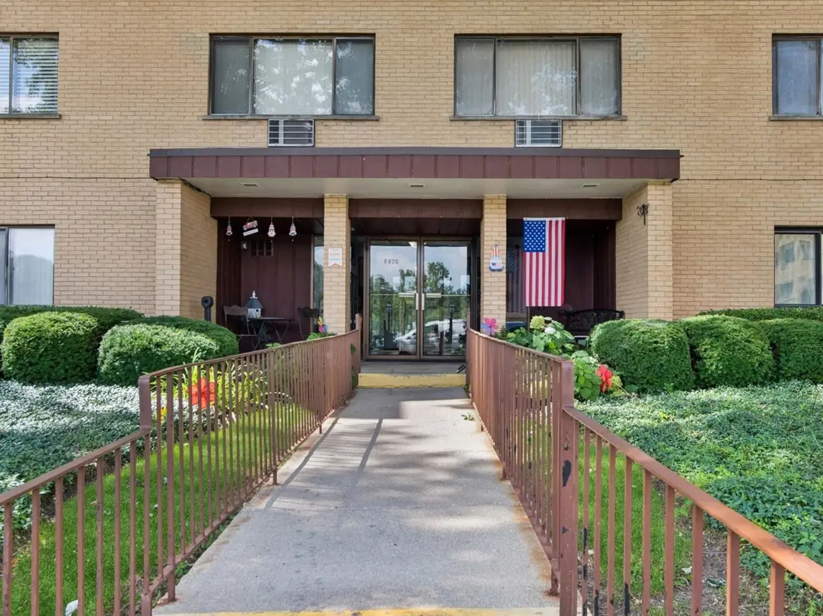 6670 S Brainard Avenue #409, Countryside, IL 60525 - #1
