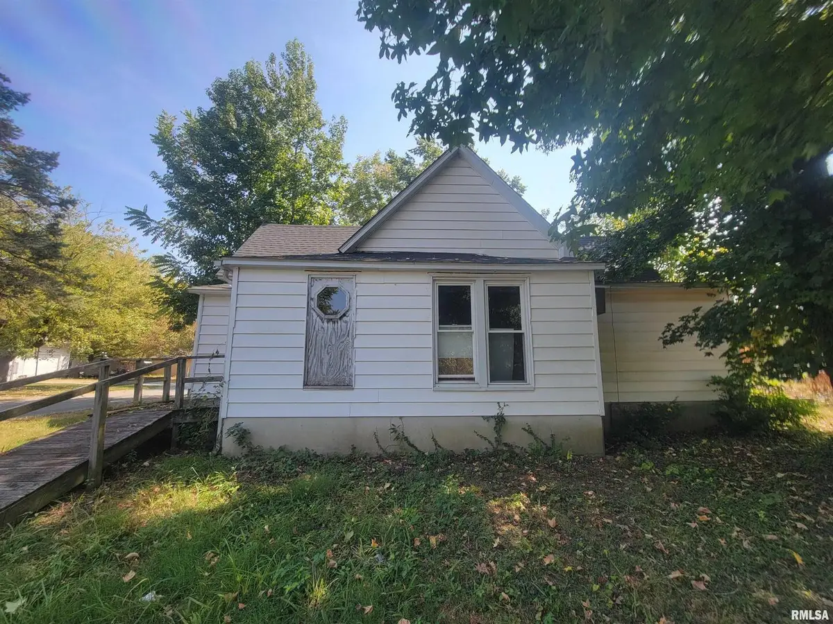 600 S 25th St Street, Herrin, IL 62948 - #1