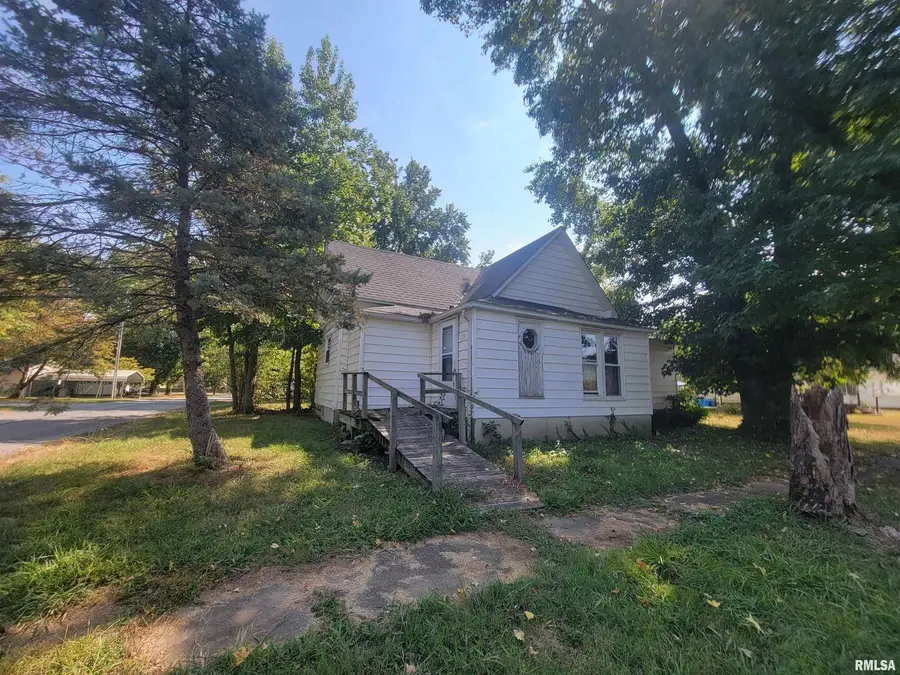 600 S 25th St Street, Herrin, IL 62948 - #3