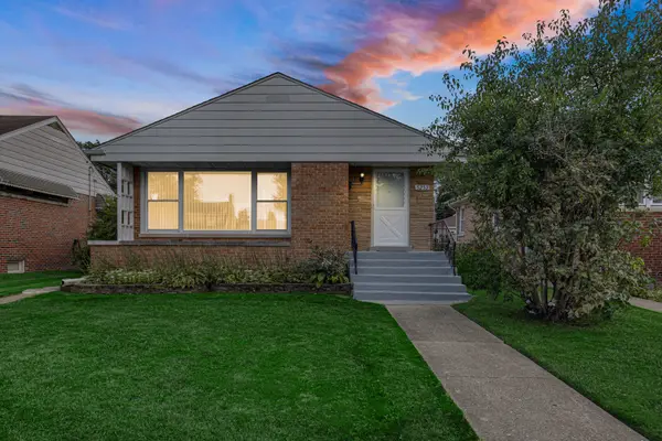 5253 Davis Street, Skokie, IL 60076