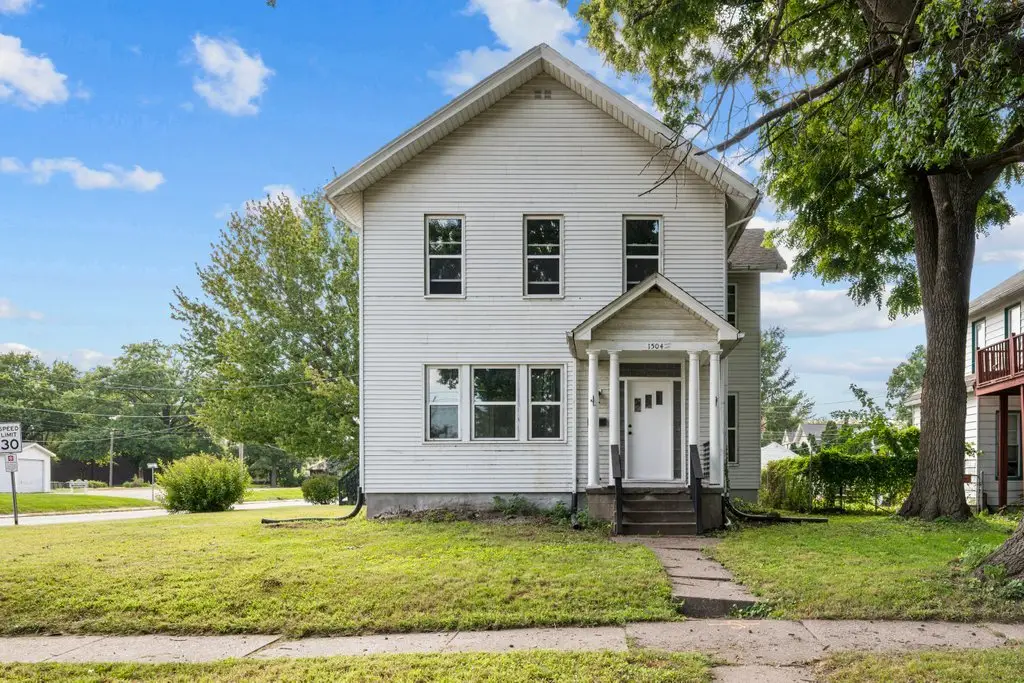 1504 Pershing Avenue, Davenport, IA 52803 - #1