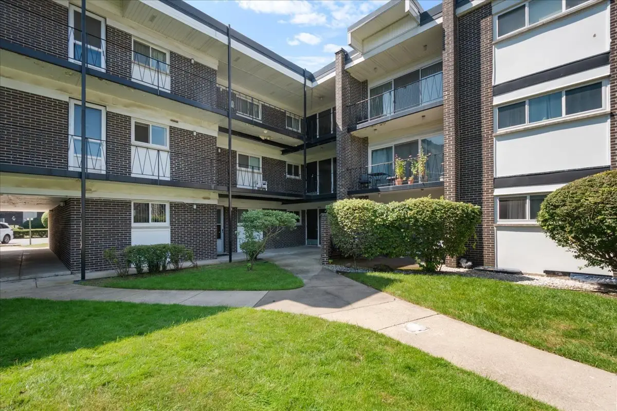 10101 Cherry Parkway #M8, Skokie, IL 60076 - #1