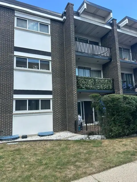10101 Cherry Parkway #M8, Skokie, IL 60076 - #2