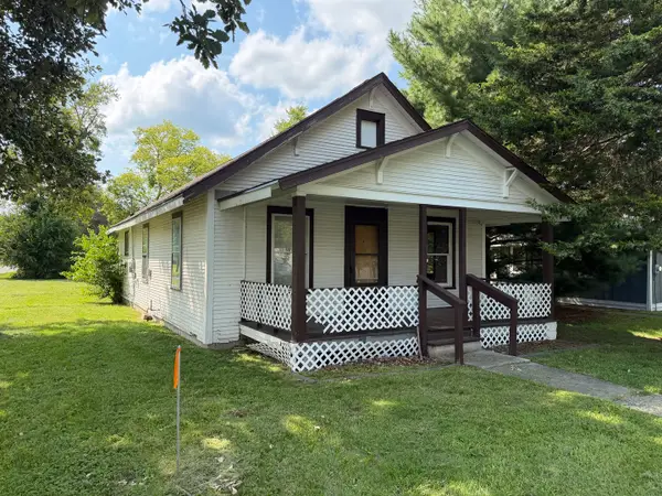205 N Market Street, Watseka, IL 60970