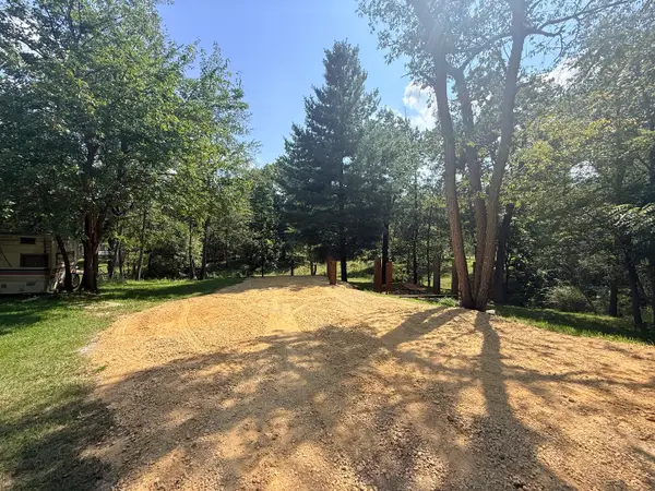 2-290 Woodhaven Lakes, Sublette, IL 61367