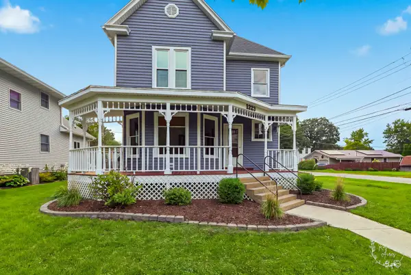 1223 N Locust Street, Pontiac, IL 61764