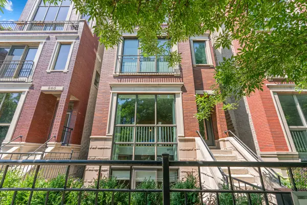 Address Withheld By Seller, Chicago, IL 60622