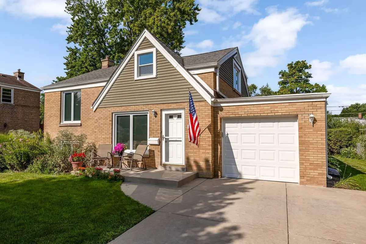 812 Kemman Avenue, La Grange Park, IL 60526 - #1