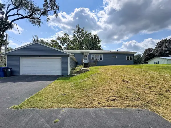 2617 W 49th Street, Davenport, IA 52806