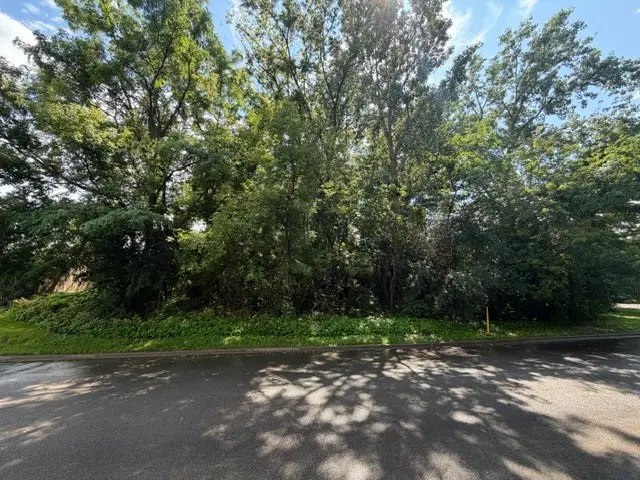 902 Atkinson Road, Lake Bluff, IL 60044 - #2