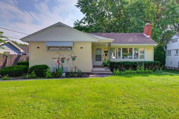 2023 Cedar Street, Des Plaines, IL 60018